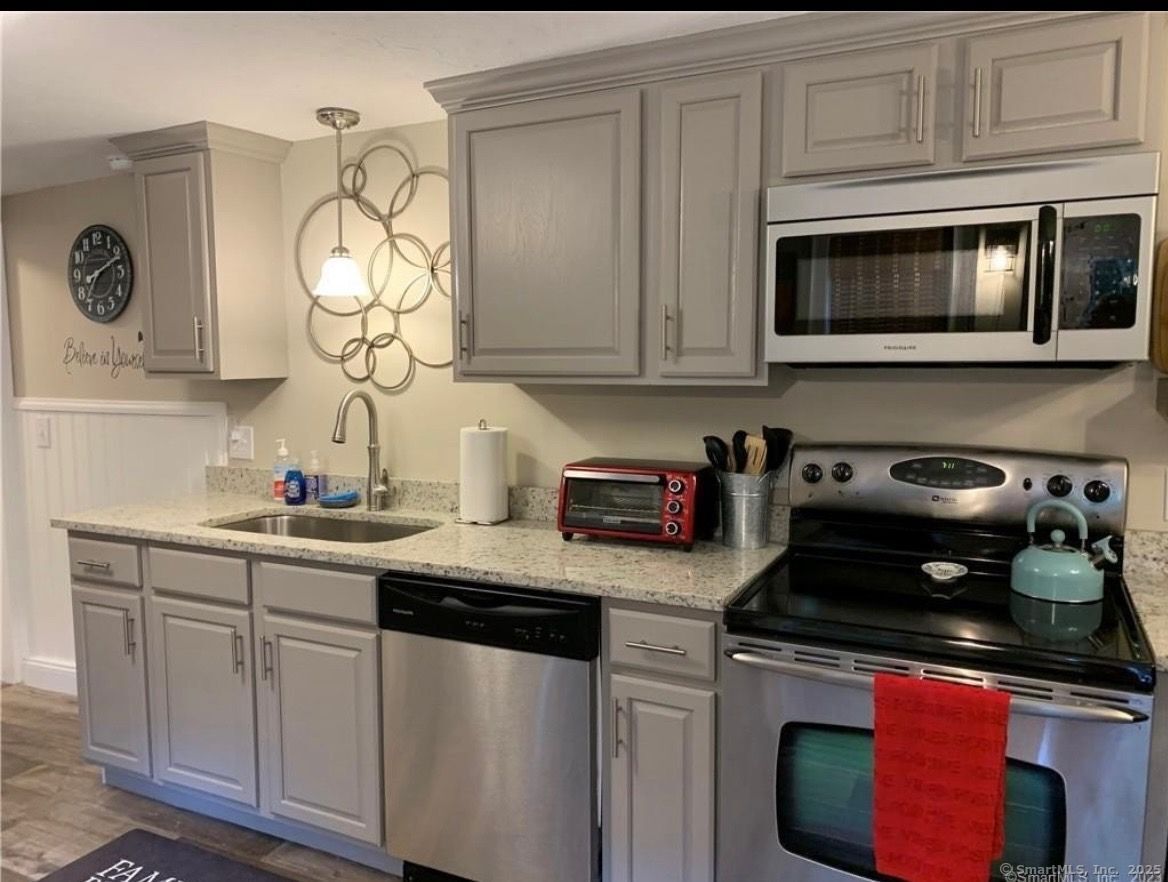 48 Wrights Crossing Road Pomfret CT 06259