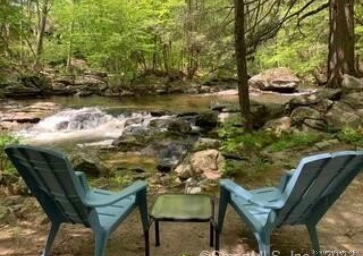 48 Wrights Crossing Road Pomfret CT 06259