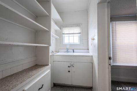24 Central Avenue Norwich CT 06360