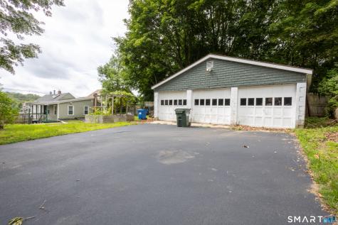 24 Central Avenue Norwich CT 06360