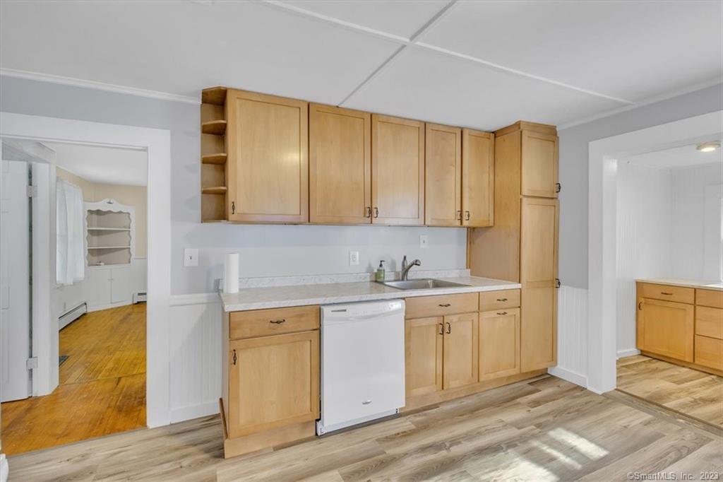 56 Winter Street Manchester CT 06040