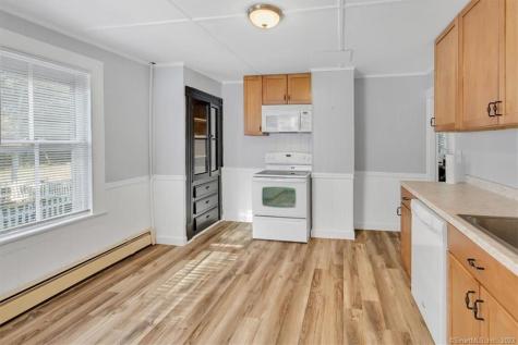 56 Winter Street Manchester CT 06040
