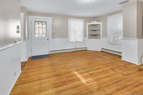 56 Winter Street Manchester CT 06040