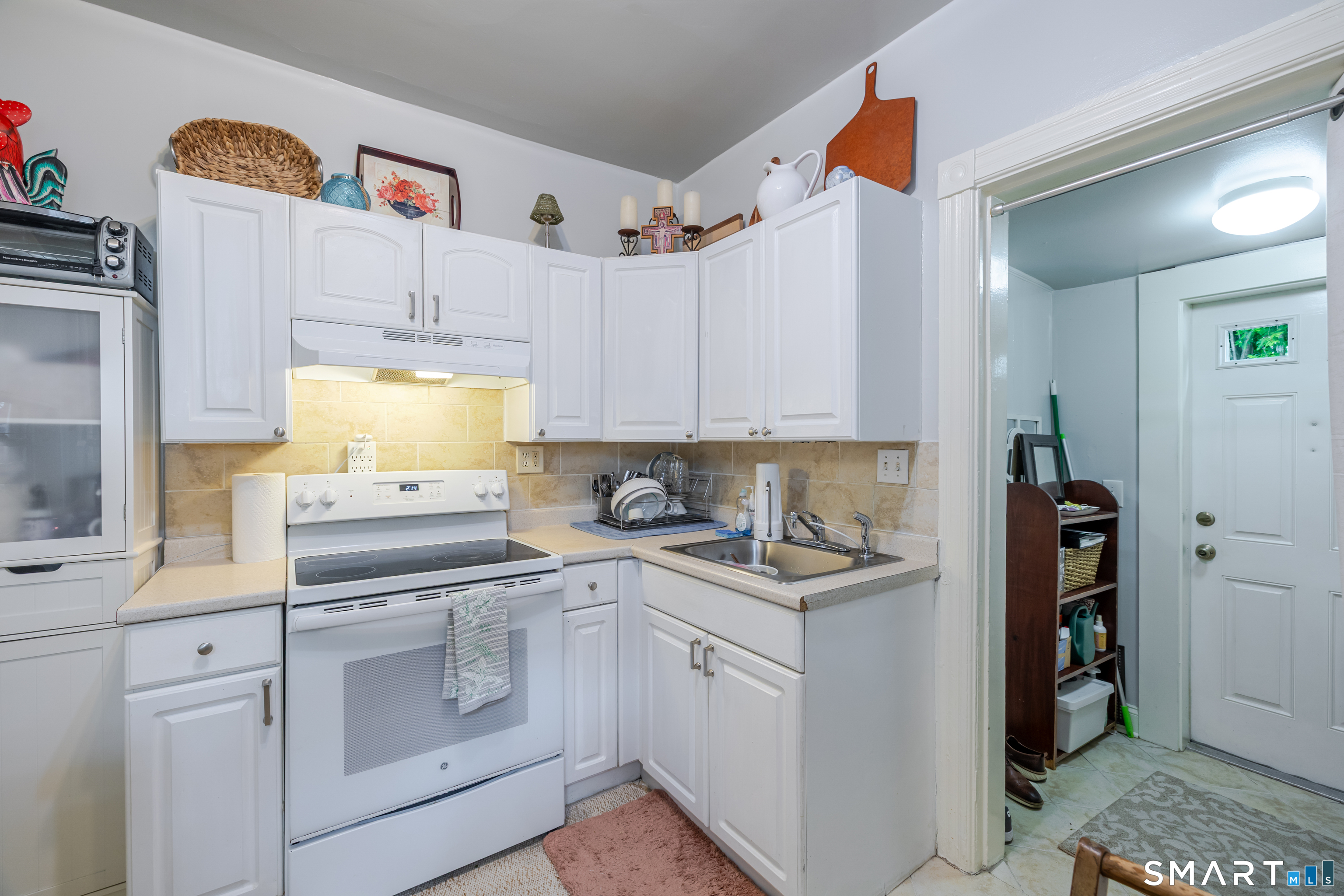 192 Knickerbocker Avenue Stamford CT 06907