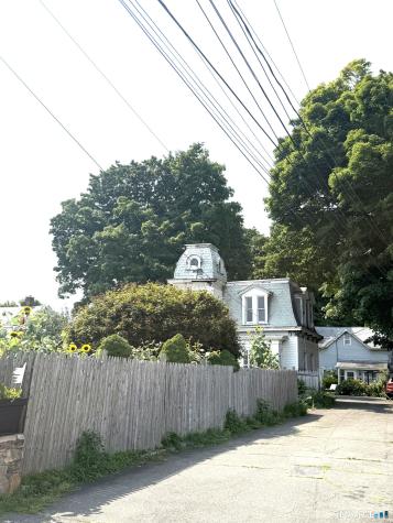 32 Catherine Street Norwalk CT 06851