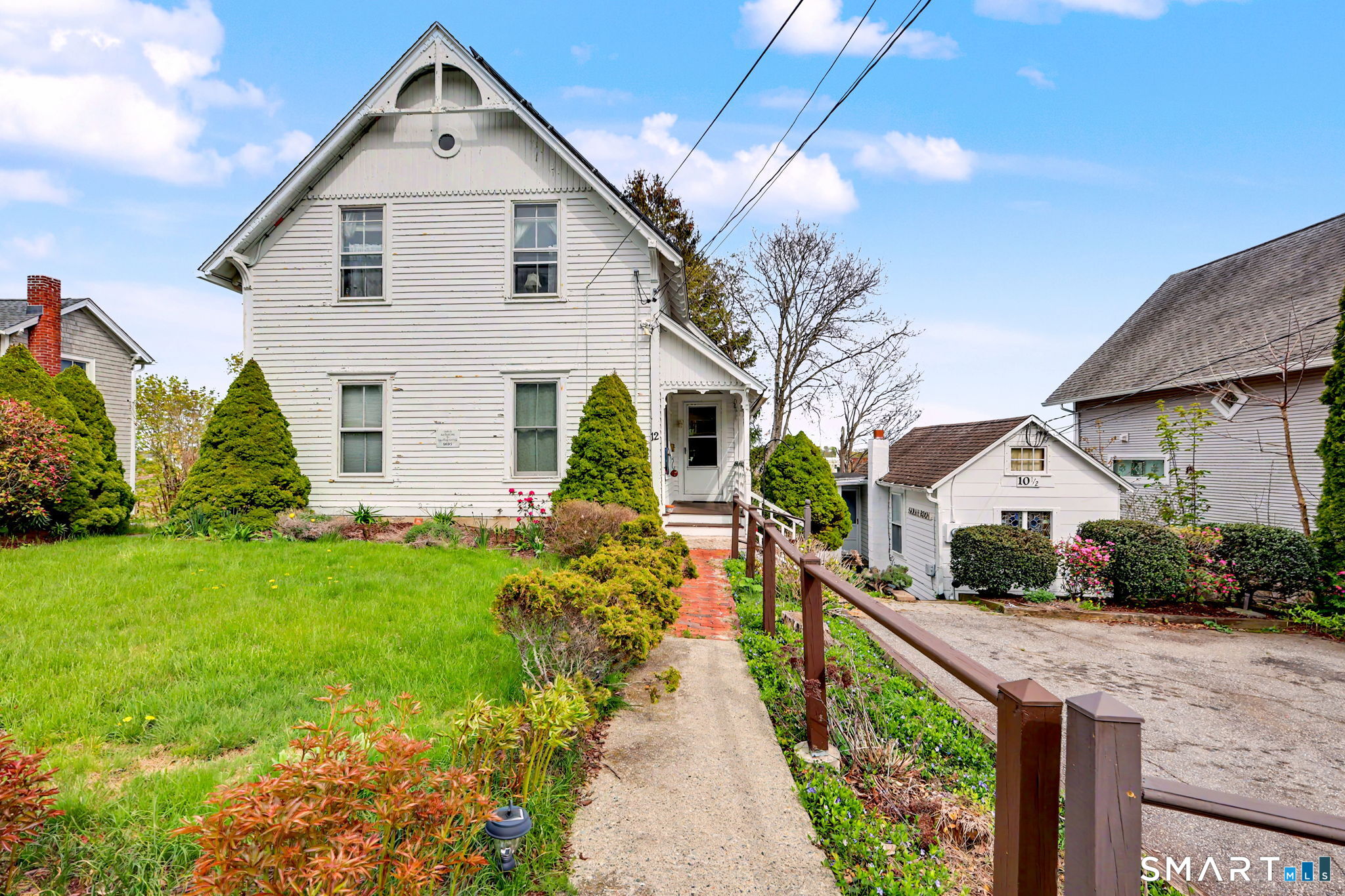 12 Bank Street Groton CT 06355