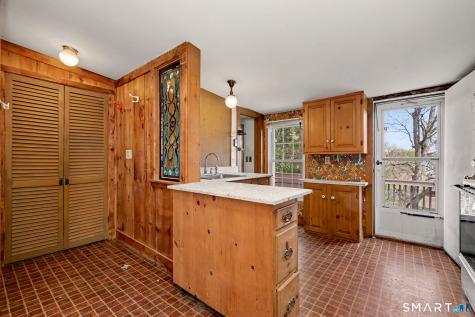 12 Bank Street Groton CT 06355