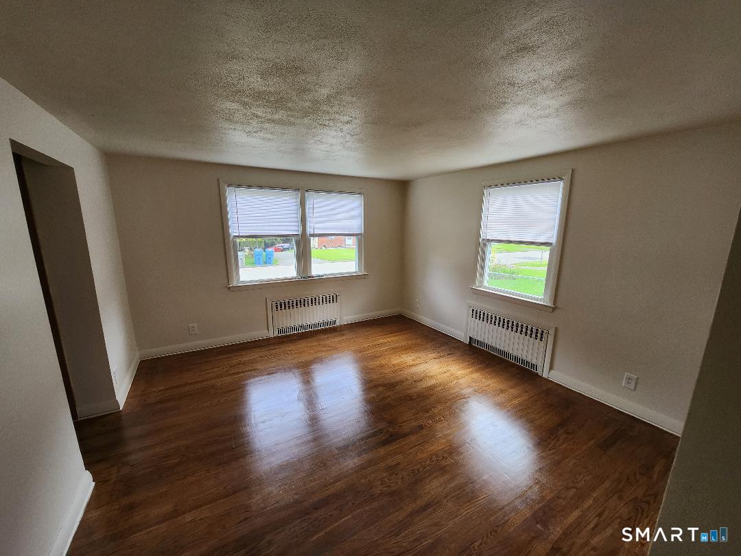40 Glenwood Street Manchester CT 06040