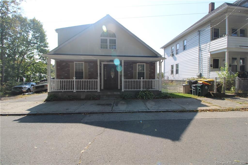 28 Middle Street Ansonia CT 06401