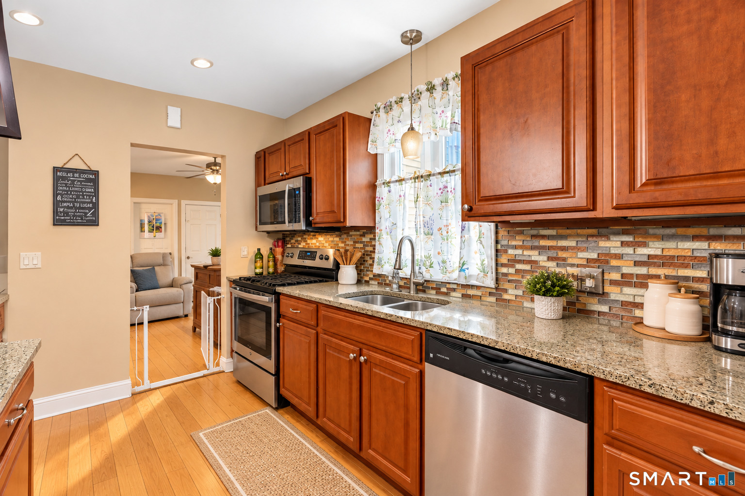 1802 State Street Hamden CT 06517