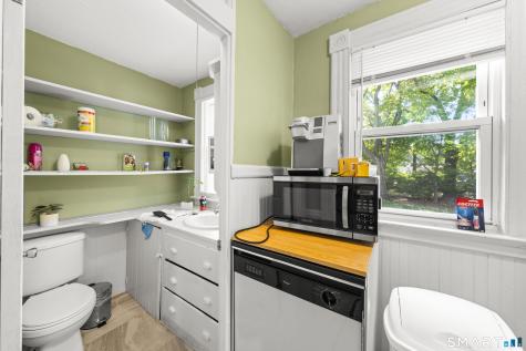 52 Russell Street Manchester CT 06040