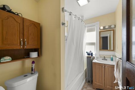 52 Russell Street Manchester CT 06040