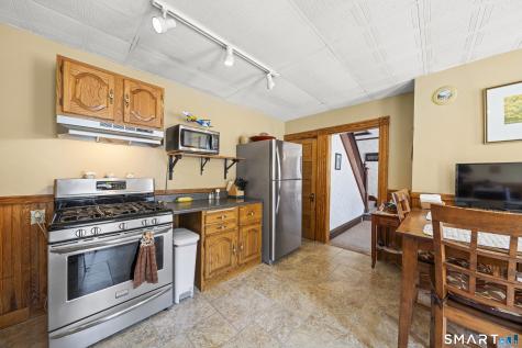52 Russell Street Manchester CT 06040