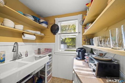 52 Russell Street Manchester CT 06040