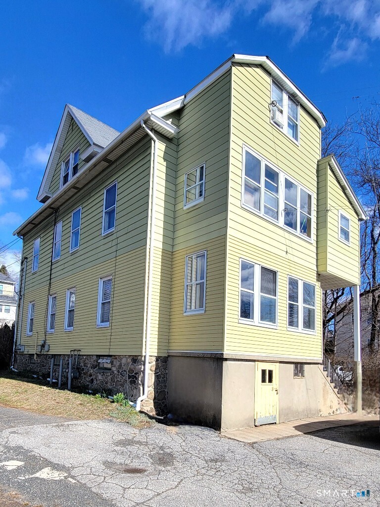 2784 East Main Street Waterbury CT 06705