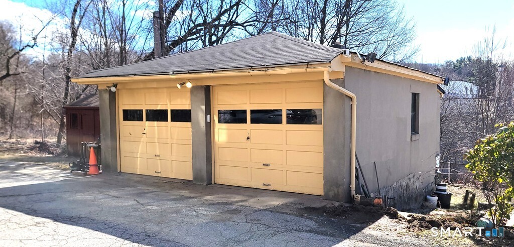 2784 East Main Street Waterbury CT 06705