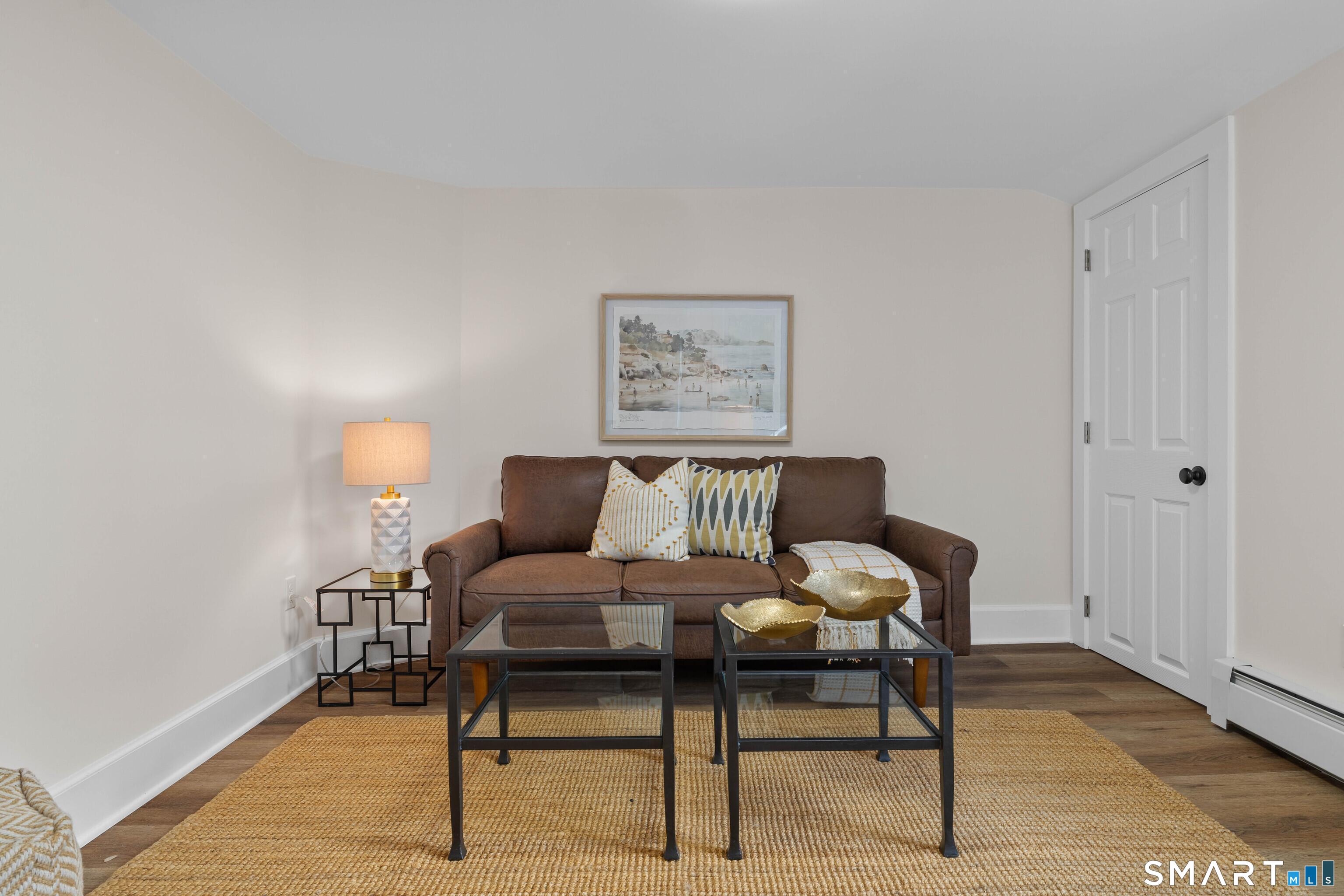 82 State Street Guilford CT 06437