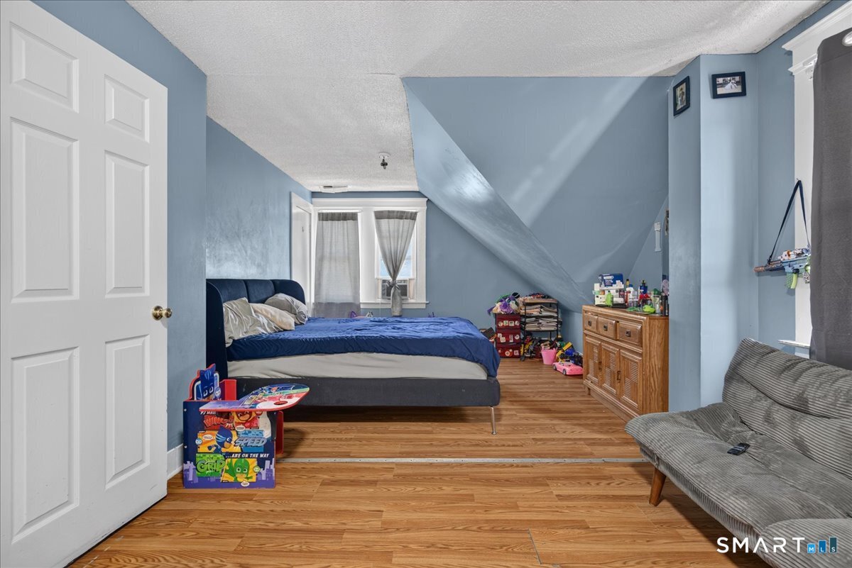 67 Clay Street New Haven CT 06513