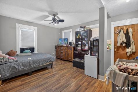 67 Clay Street New Haven CT 06513