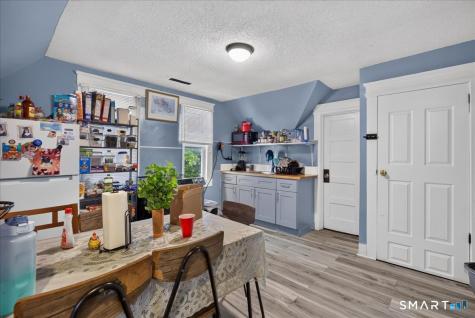 67 Clay Street New Haven CT 06513