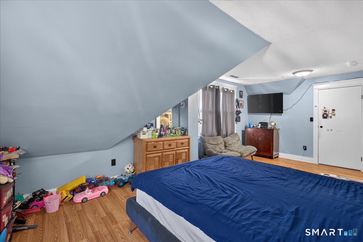 67 Clay Street New Haven CT 06513