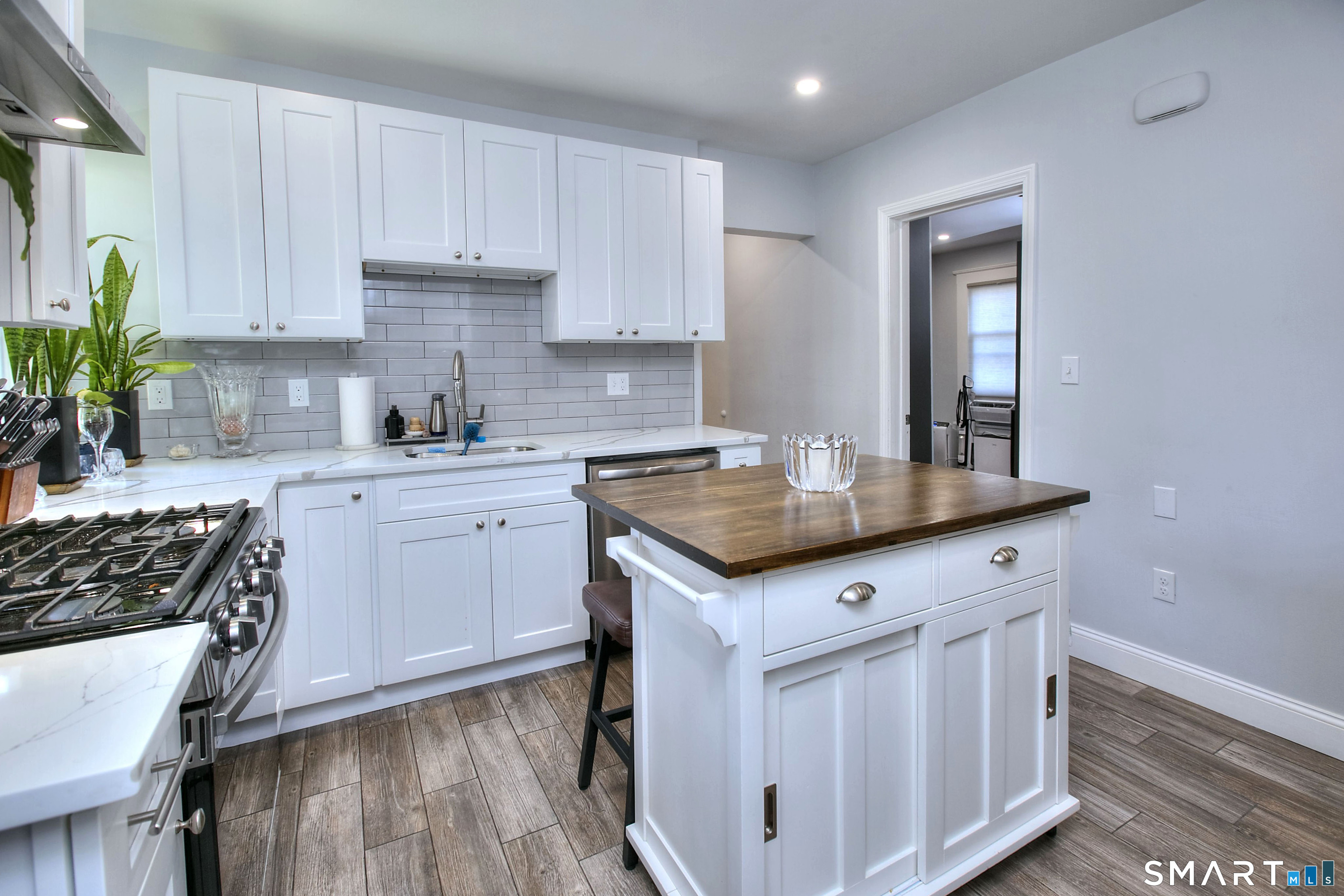 2029 Kings Highway Fairfield CT 06824