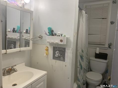 34 Helen Street Hamden CT 06514