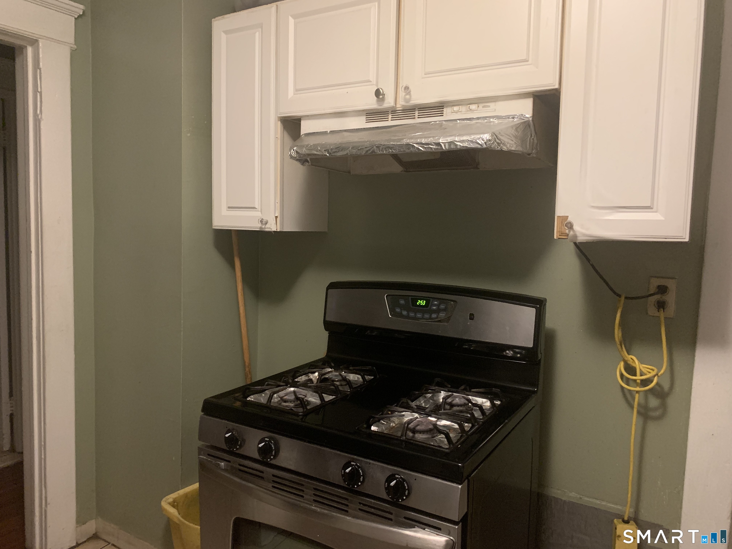 34 Helen Street Hamden CT 06514