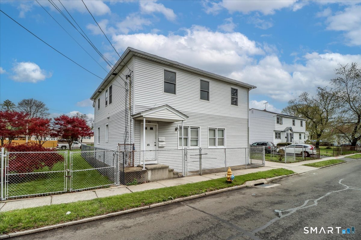 45 Sedgewick Avenue Stratford CT 06615