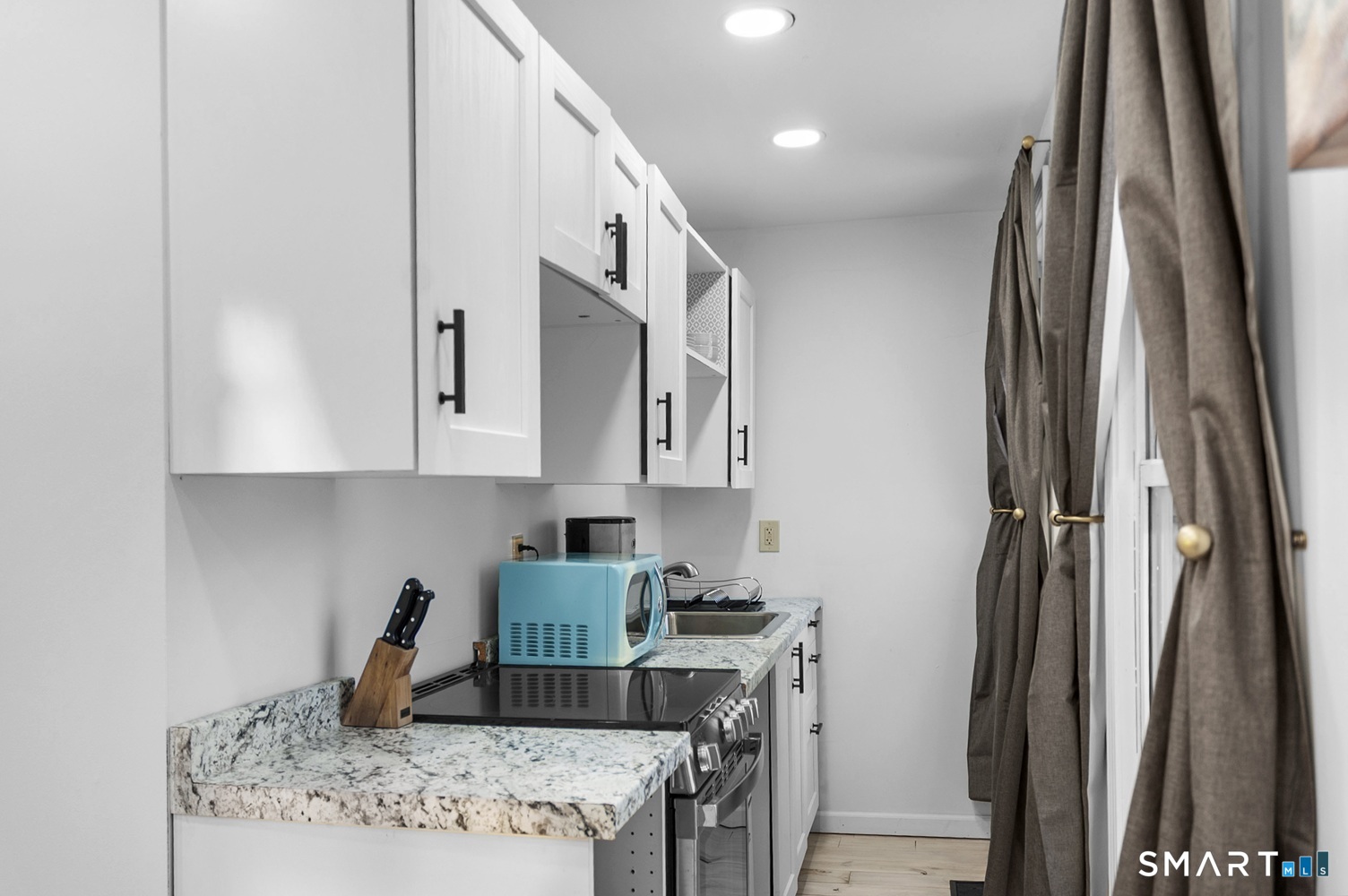 17-19 Silver Lane East Hartford CT 06118