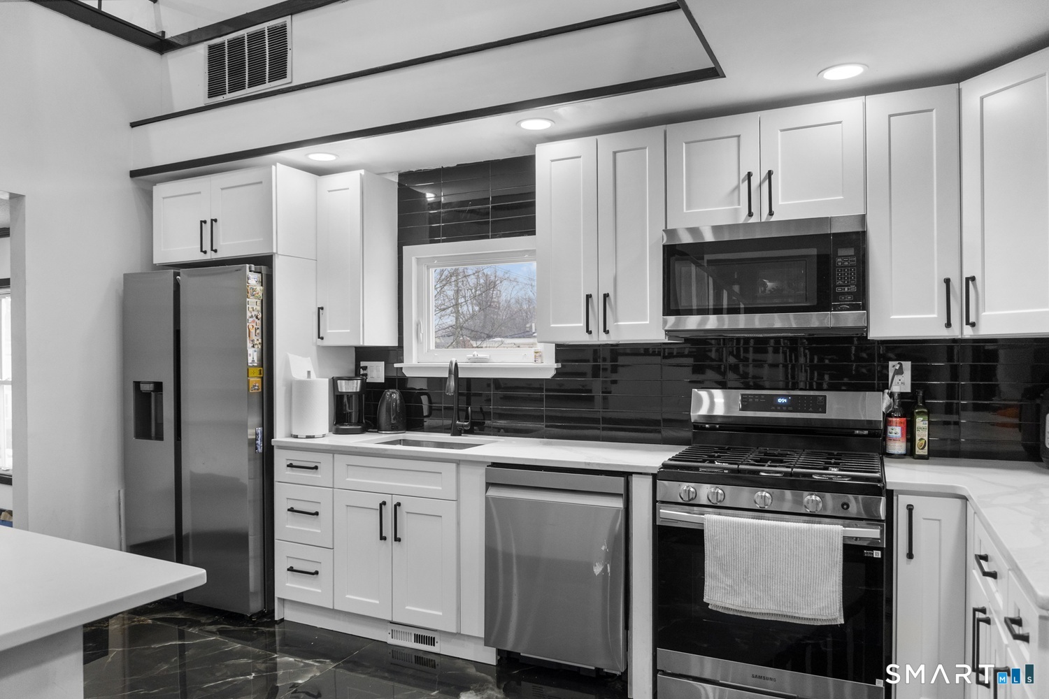 17-19 Silver Lane East Hartford CT 06118