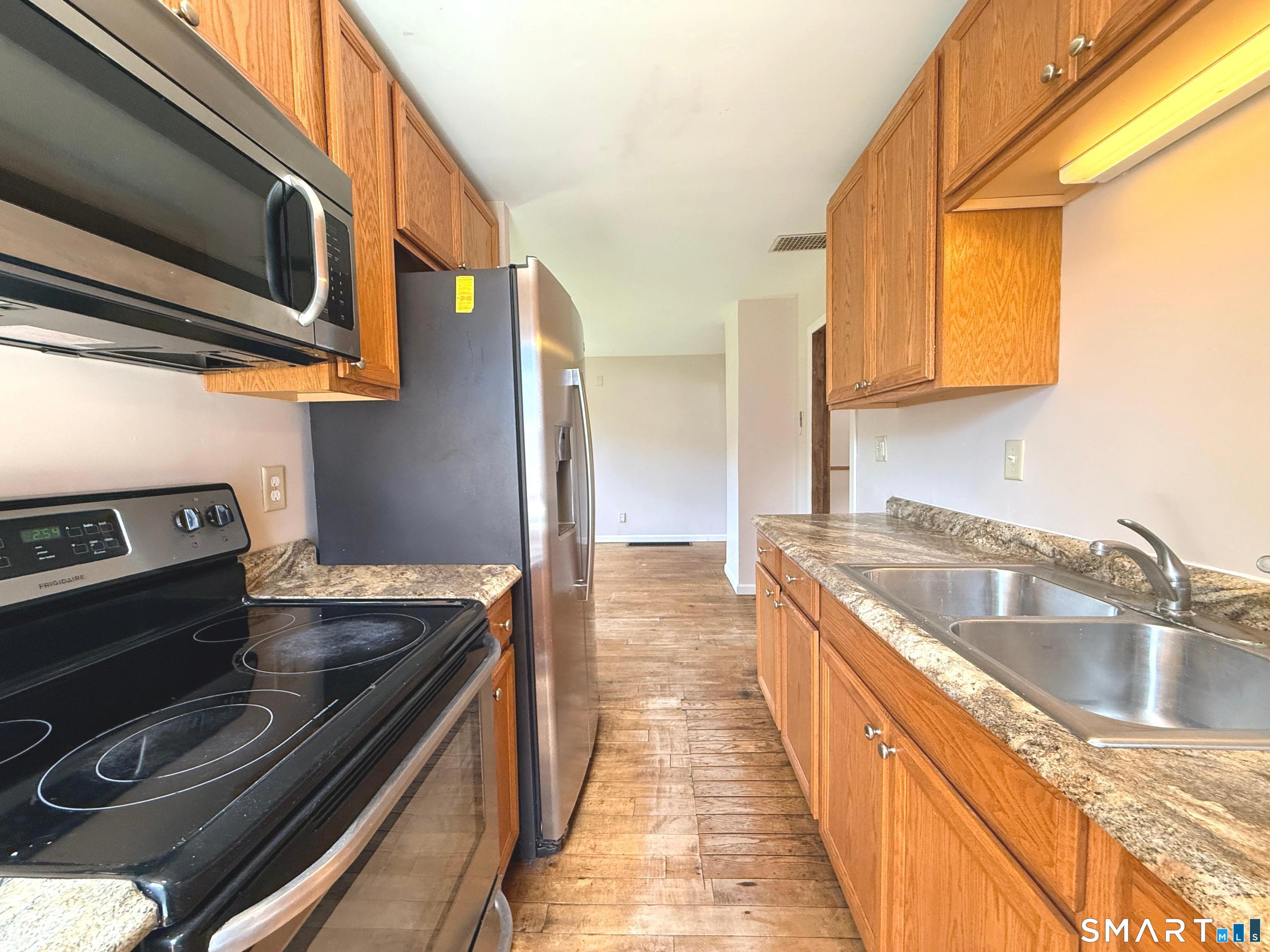 105-107 South Chestnut Street Plainfield CT 06387