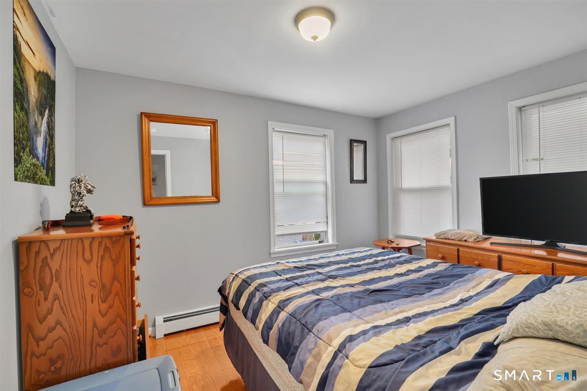18 High Street Derby CT 06418