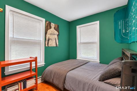 18 High Street Derby CT 06418