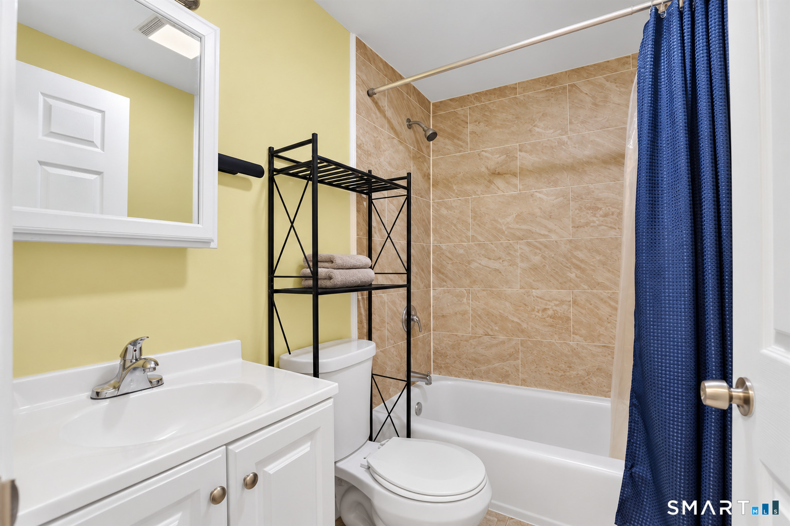 18 High Street Derby CT 06418