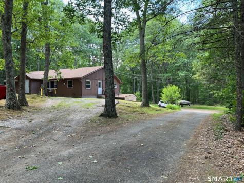 347 Fox Road Putnam CT 06260