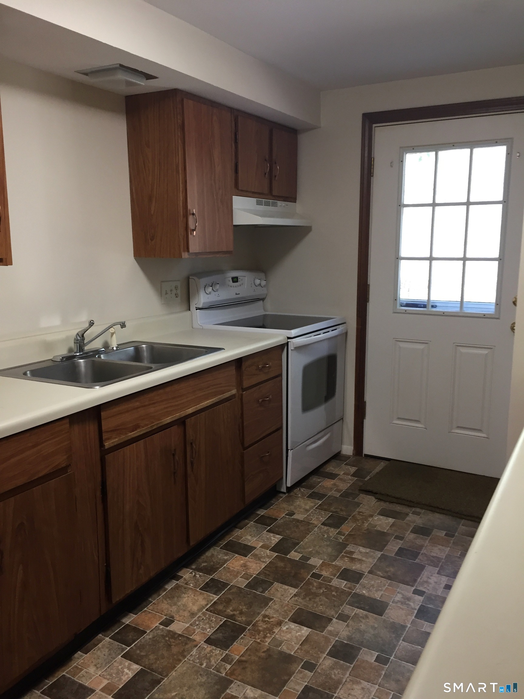347 Fox Road Putnam CT 06260