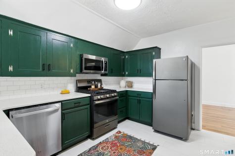 190 Montauk Avenue New London CT 06320