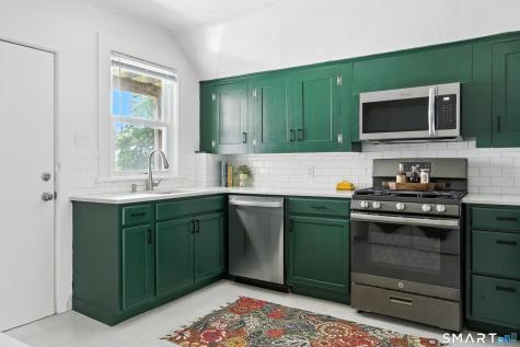 190 Montauk Avenue New London CT 06320