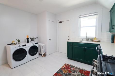 190 Montauk Avenue New London CT 06320