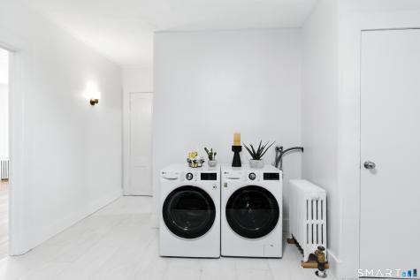 190 Montauk Avenue New London CT 06320