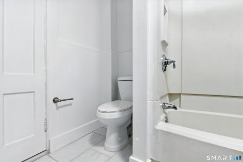 190 Montauk Avenue New London CT 06320