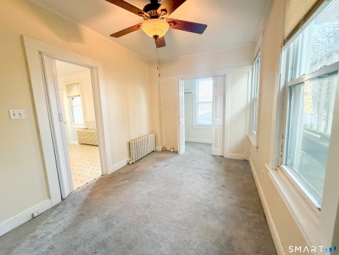 190 Montauk Avenue New London CT 06320