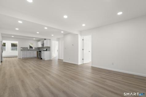 993 East Main Street Waterbury CT 06705