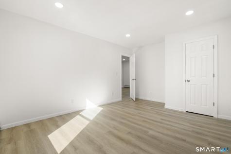 993 East Main Street Waterbury CT 06705