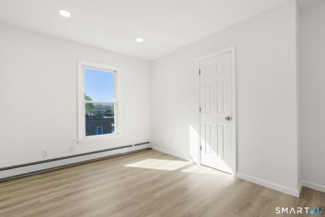 993 East Main Street Waterbury CT 06705