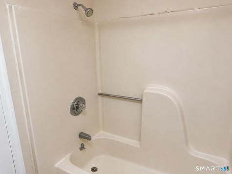 13 Armstrong Place Bridgeport CT 06608