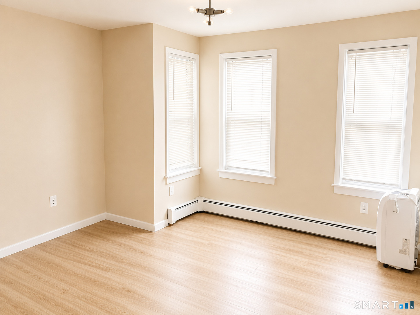 13 Armstrong Place Bridgeport CT 06608