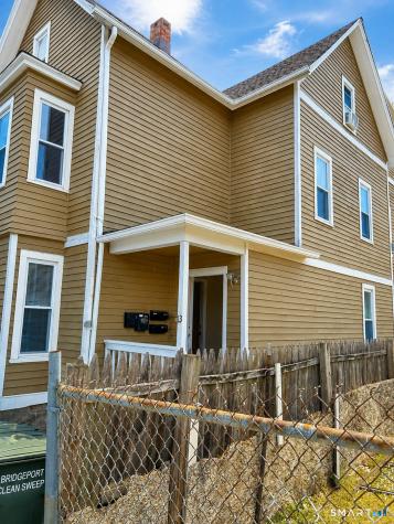 13 Armstrong Place Bridgeport CT 06608