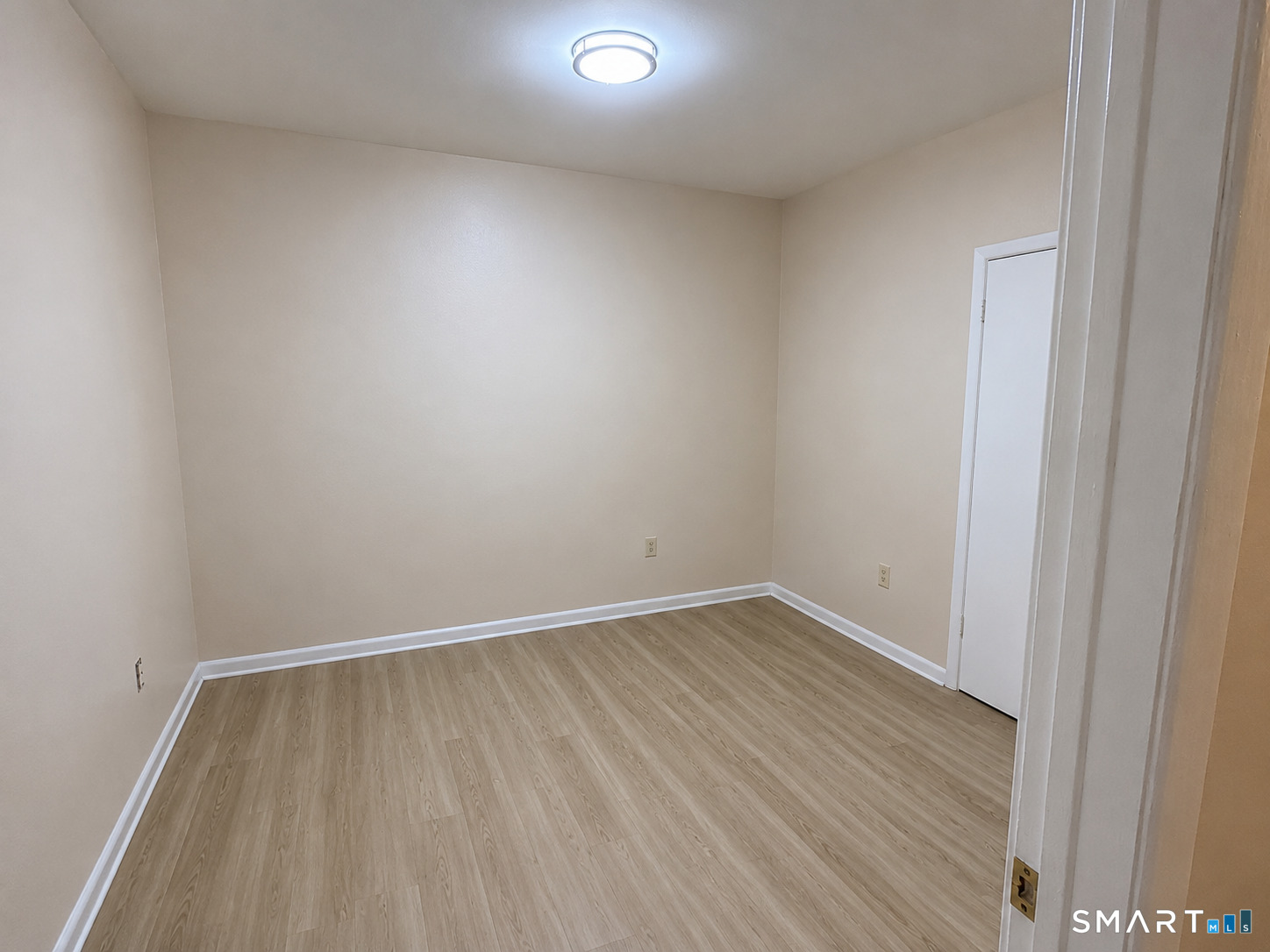13 Armstrong Place Bridgeport CT 06608